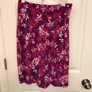 VTG 90’s Ann Taylor Pink Floral Silk Skirt Size 6P c
